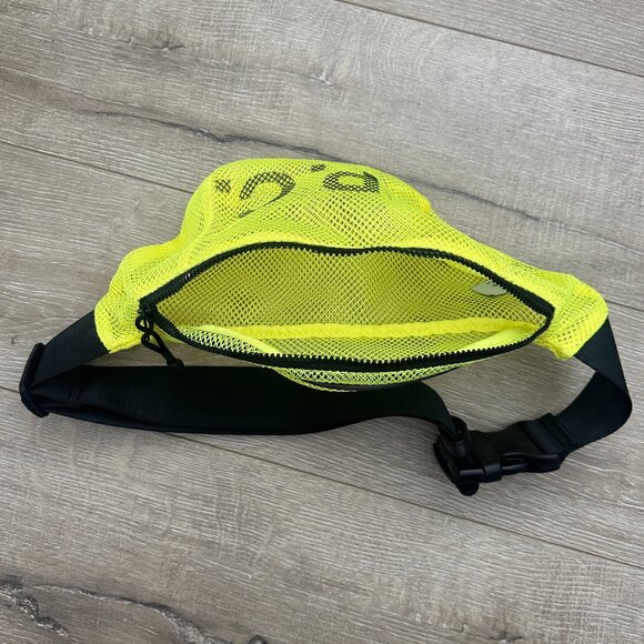 A.P.C. Mesh Waist Bag - Picture 3 of 3